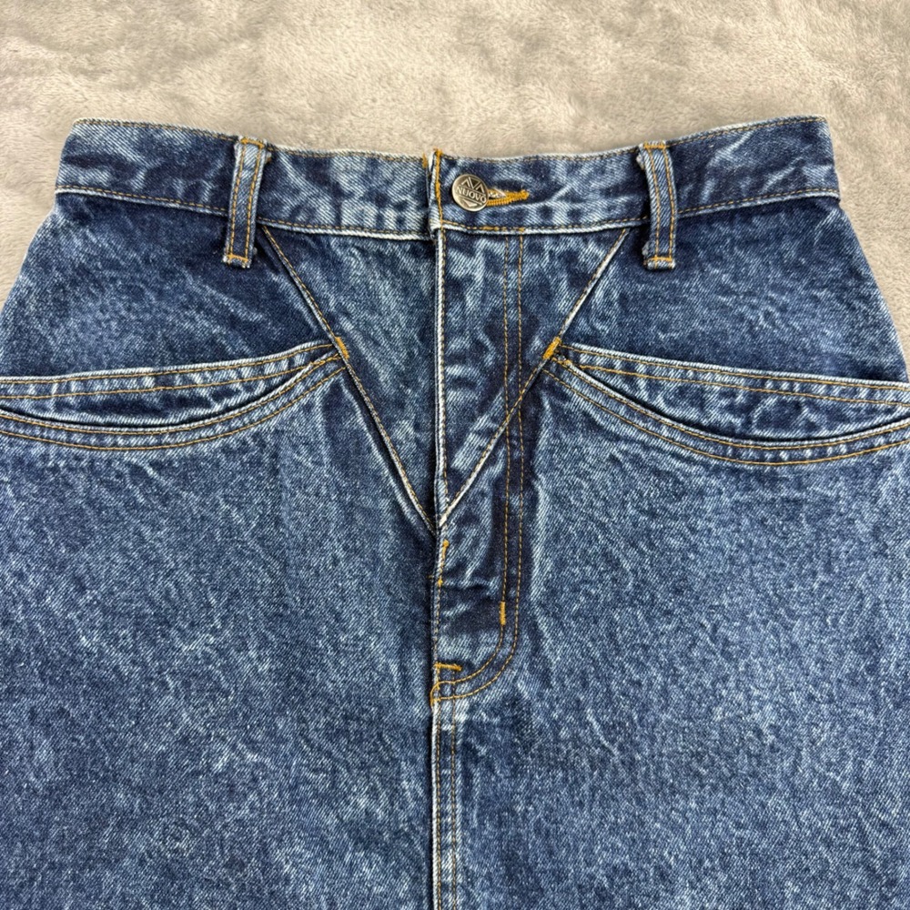 Vintage Nuovo Acid Wash Denim Mini Skirt High Waisted Western Yoke Blue Size 7 - Picture 10 of 16